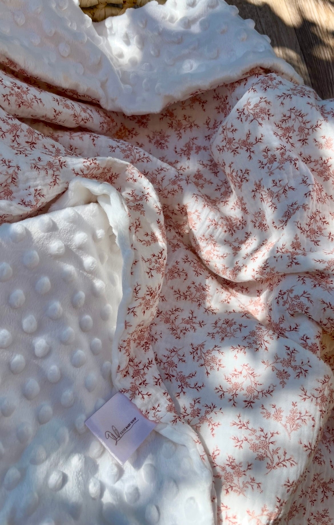 Couverture Fleurie rose