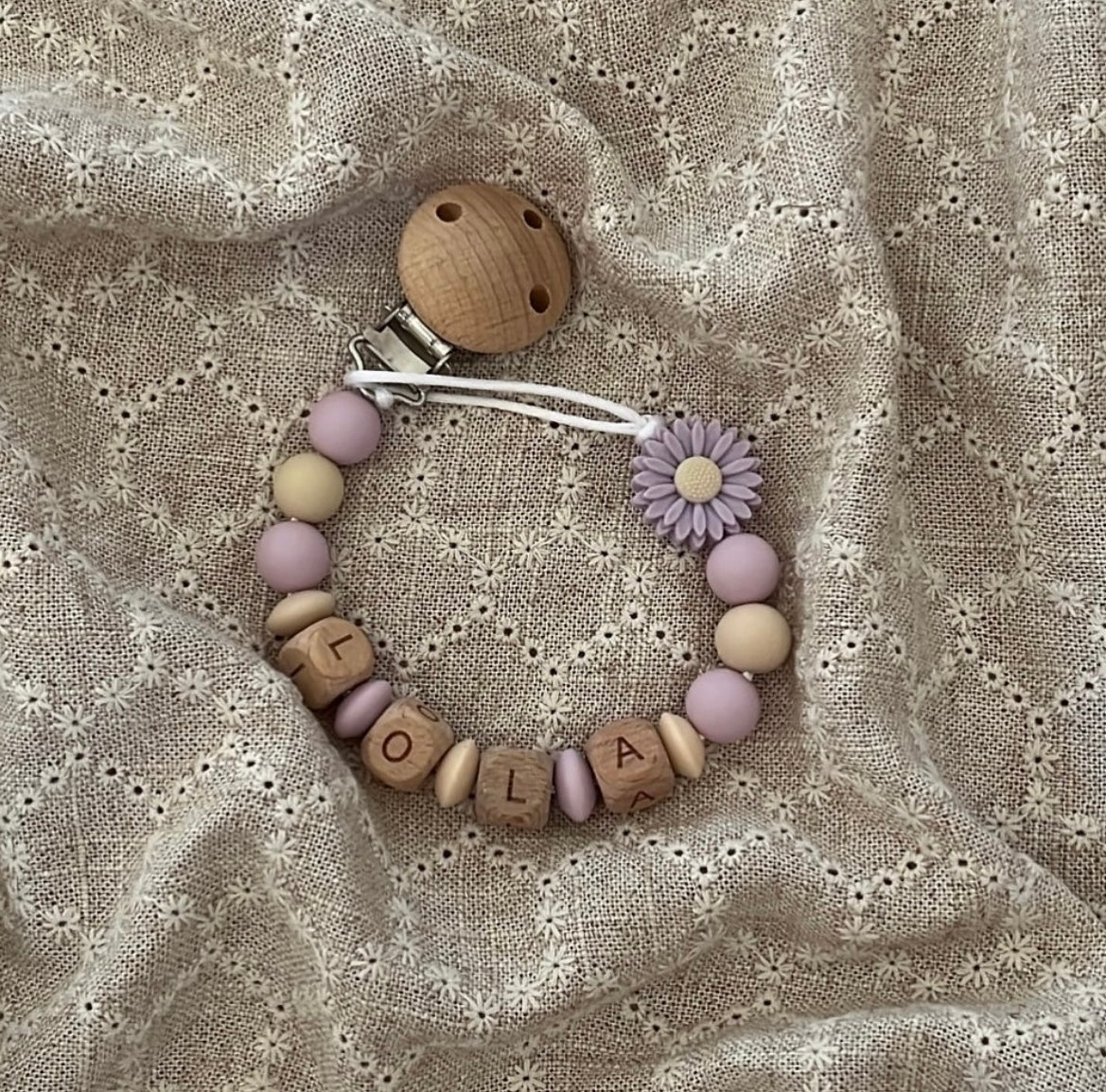 Attache tétine personnalisé modèle Lola