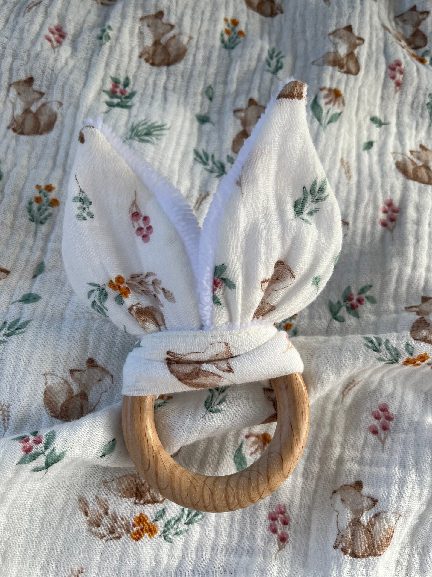 Hochet motif renard en double gaze de coton