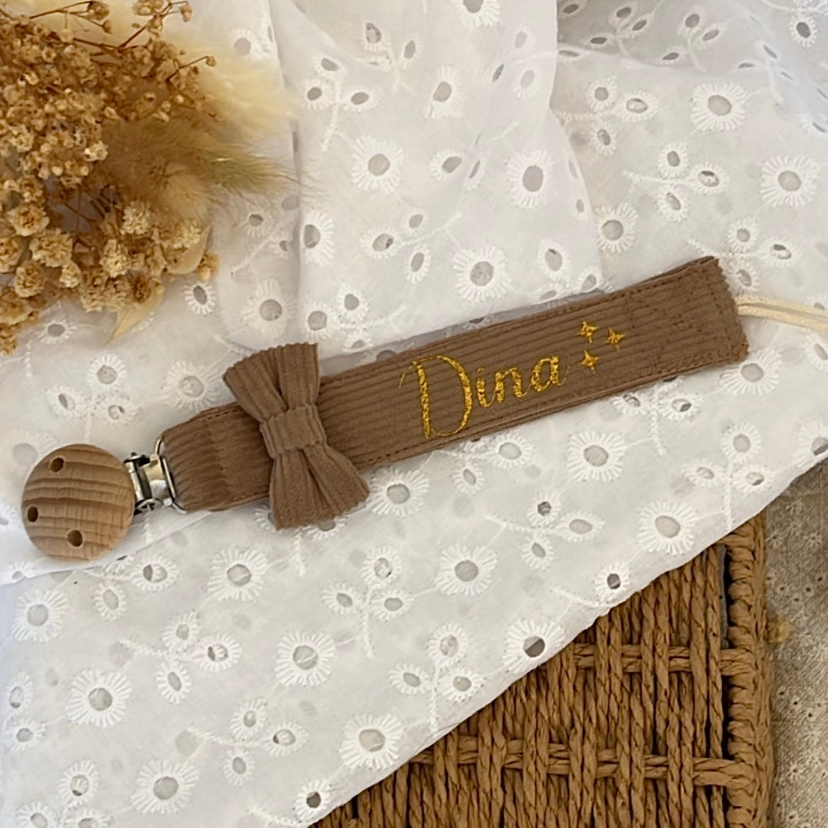 Attache tétine en velours Marron