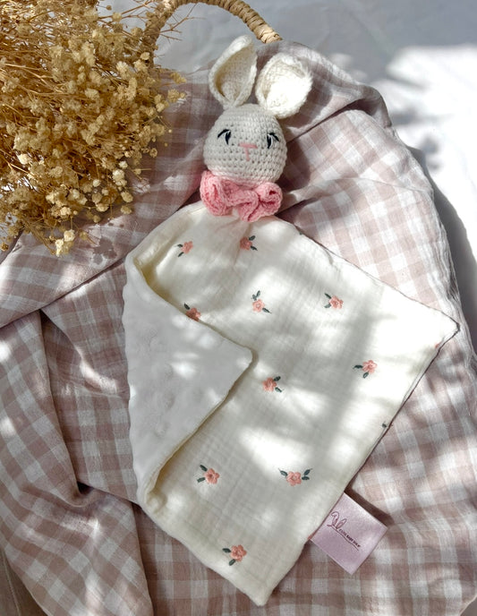 Mon Doudou Lapin à collerette rose