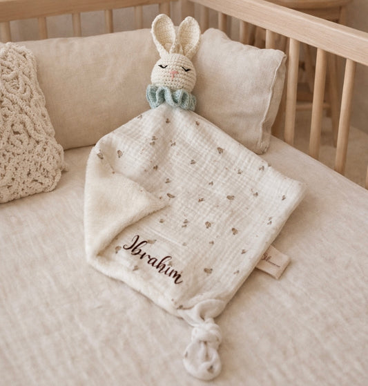 Mon Doudou Lapin à collerette bleue