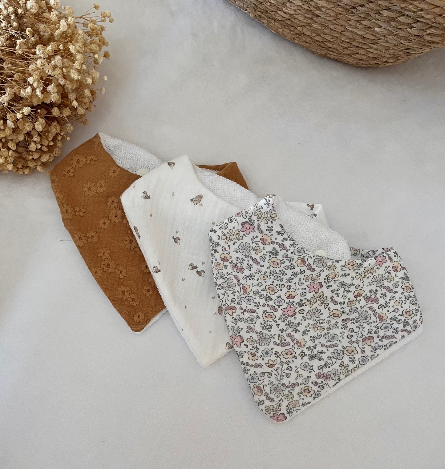 Bavoir bandana en double gaze de coton